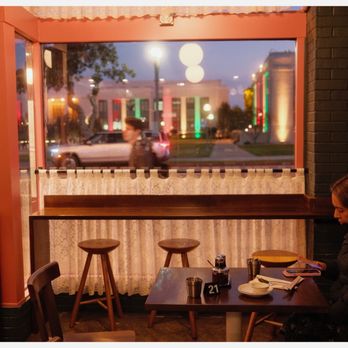 Dumpling Wei - Atmosphere, inside - Chinese Near Me - Pasadena, California