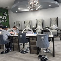 Nail Garden - El Segundo - Nice decor