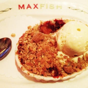 Max Fish - Strawberry Rhubarb - Seafood Near Me - Glastonbury, Connecticut