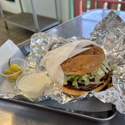 Garlands Hamburgers - Bacon cheeseburger