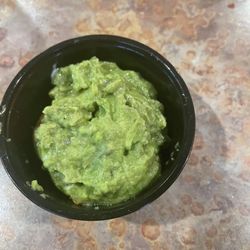 Paradiso Mexican Restaurant - Might be hard to tell from the picture, but this is at least three day old guacamole.