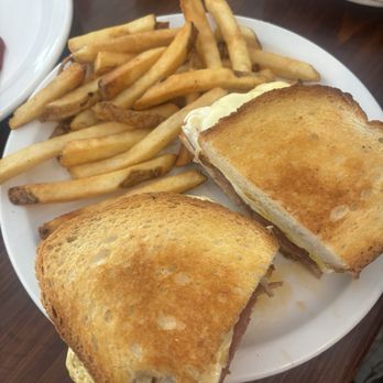 Stoke's Grill - Widow maker grilled Sammy - Sandwiches Near Me - Pittsburgh, Pennsylvania