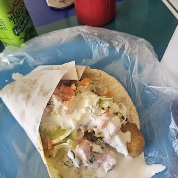 Mariscos los Cabos - Fish taco with Crema - Seafood Near Me - Rosarito, BCN