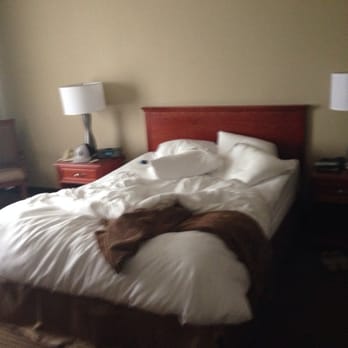 Radisson Hotel Bismarck - Small bed - Hotels Near Me - Bismarck, North Dakota Radisson Hotel Bismarck - Small bed - Hotels Near Me - Bismarck, North Dakota