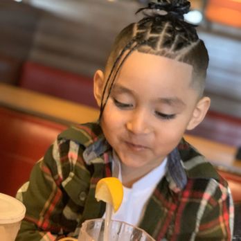 661 Barber - 661barbershop keeping him fresh - Barbers Near Me - Bakersfield, California 661 Barber - 661barbershop keeping him fresh - Barbers Near Me - Bakersfield, California