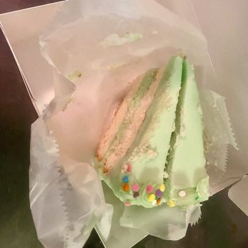Magnolia Bakery - Desserts Near Me - New York, New York Magnolia Bakery - Desserts Near Me - New York, New York
