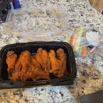 Duff's Famous Wings - Med/hot Original Buffalo sauce wings, great Buffalo sauce flavor, but barely any sauce. - Chicken Wings Near Me - Elizabethtown, Kentucky Duff's Famous Wings - Med/hot Original Buffalo sauce wings, great Buffalo sauce flavor, but barely any sauce. - Chicken Wings Near Me - Elizabethtown, Kentucky