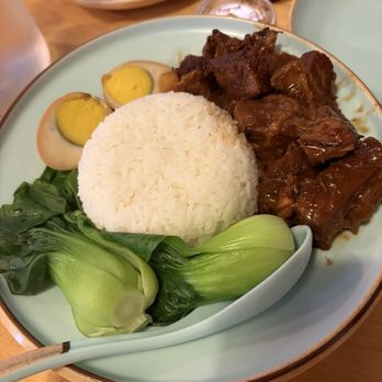 Master Kong - Beef Brisket Rice - Noodles Near Me - Portland, Oregon