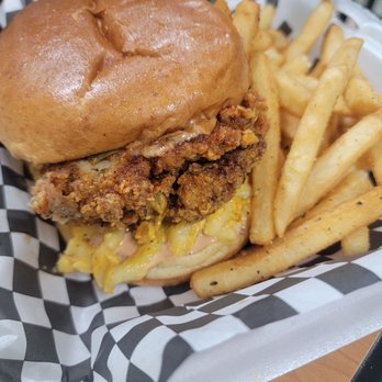 Fat Daddy’s Hot Chicken & Waffles - Mac Daddy - Chicken Shop Near Me - Ann Arbor, Michigan