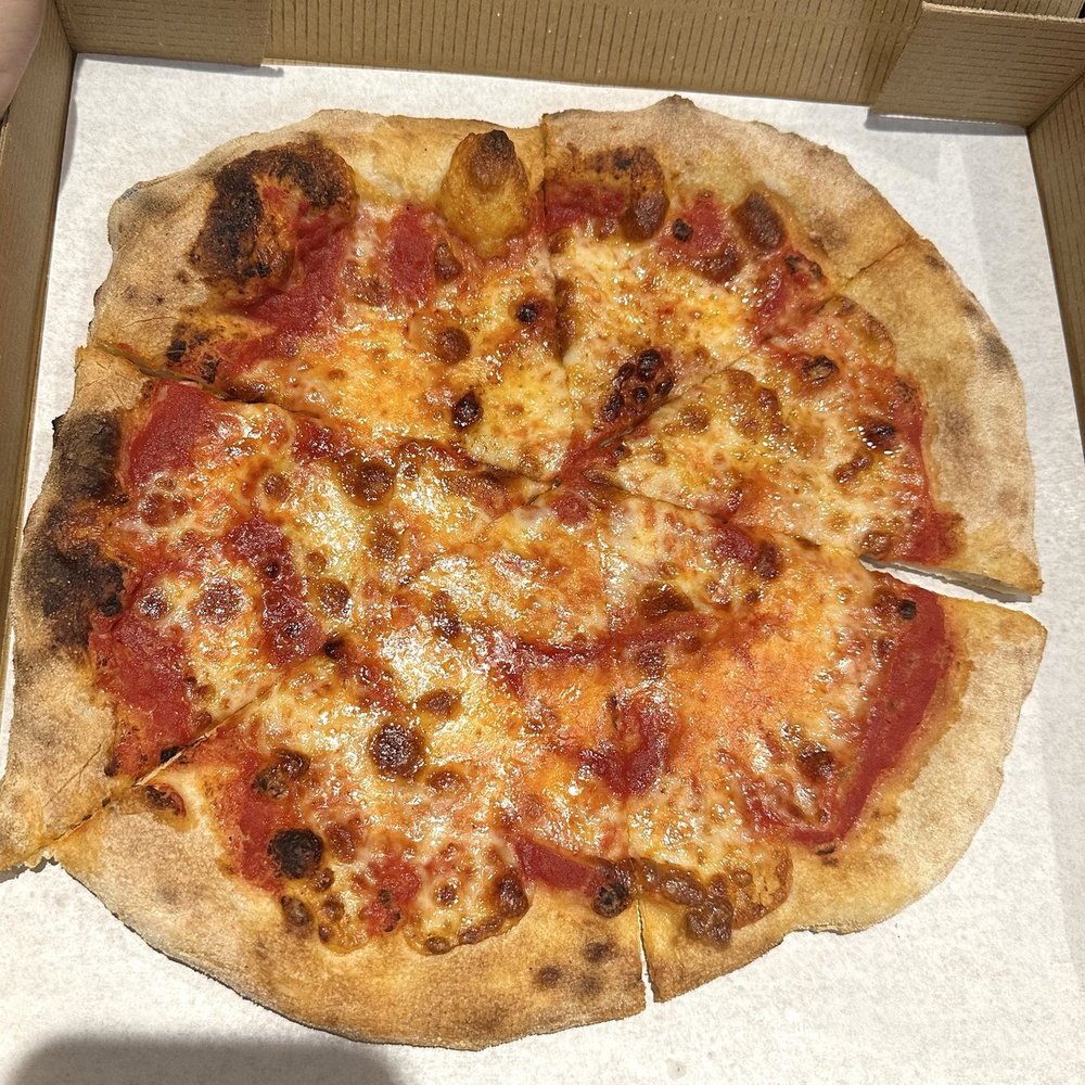 Margherita (did not get basil) Margherita (did not get basil)