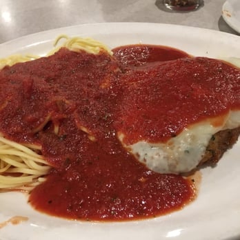 Gaetano's Restaurant - Chicken parmigiana - Italian Near Me - Willoughby hills, Ohio
