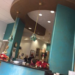 Moana Dental Care - Peggy D. Preston, DDS - Pretty waiting area.