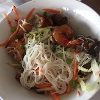 Quan Vy Da - Bun thit nuong cha gio tom - Vietnamese Near Me - Westminster, California