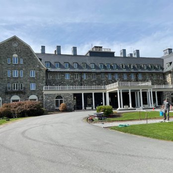 Skytop Lodge - Hotels Near Me - Skytop, Pennsylvania