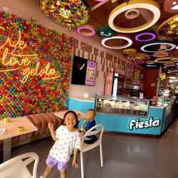 Fiesta Gelato & Pops - Such a cute fun place!