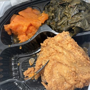 The Busy Bee - This dinner was consumed or should I say engulfed in the parking lot next to the restaurant. - Soul Food Near Me - Atlanta, Georgia The Busy Bee - This dinner was consumed or should I say engulfed in the parking lot next to the restaurant. - Soul Food Near Me - Atlanta, Georgia