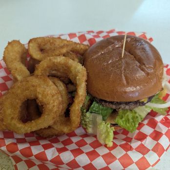 San Antonio Burger - Delicious Burger and onion rings!  New owner very nice and the place was very clean and tidy.  I recommend this place 100%! - Burgers Near Me - San Antonio, Texas