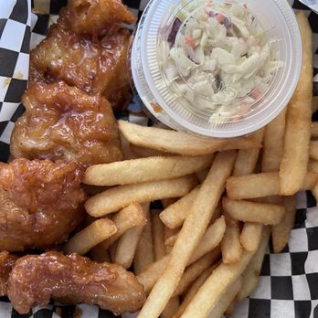Coastal Vibes - Cod Fish and Chips with Hot Honey Sauce - Food Trucks Near Me - Beaverton, Oregon