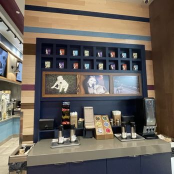 Hugo Coffee Roasters - a coffee bar with a variety of coffees - Coffee Roasteries Near Me - Salt Lake City, Utah Hugo Coffee Roasters - a coffee bar with a variety of coffees - Coffee Roasteries Near Me - Salt Lake City, Utah