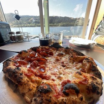 Groundling Pizza - Half pep and cheese - Pizza Near Me - Gold Beach, Oregon Groundling Pizza - Half pep and cheese - Pizza Near Me - Gold Beach, Oregon