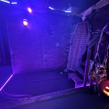 Haunted Manor Mini Golf & Ping Pong - Mini Golf Near Me - Victoria, British Columbia Haunted Manor Mini Golf & Ping Pong - Mini Golf Near Me - Victoria, British Columbia
