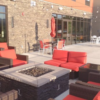 Hilton Garden Inn Wenatchee - Outside Patio - Hotels Near Me - Wenatchee, Washington Hilton Garden Inn Wenatchee - Outside Patio - Hotels Near Me - Wenatchee, Washington