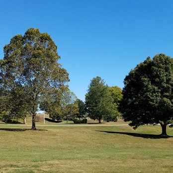 Hornady Park - more open spaces - Parks Near Me - Petersburg, Indiana