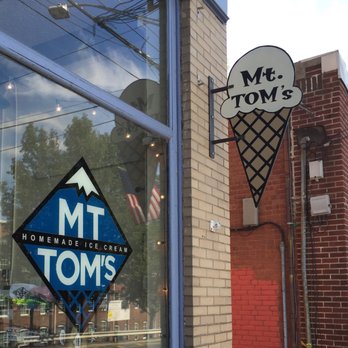 Mt. Tom's Homemade Ice Cream - Front window - Ice Cream & Frozen Yogurt Near Me - Easthampton, Massachusetts