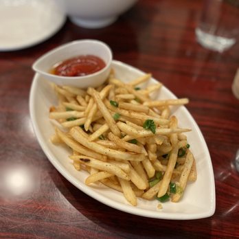 Umi Cafe - Garlic fries - Bubble Tea Near Me - Issaquah, Washington