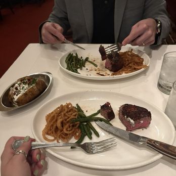Bern's Steak House - 10 oz Filet Mignon - Steakhouses Near Me - Tampa, Florida Bern's Steak House - 10 oz Filet Mignon - Steakhouses Near Me - Tampa, Florida