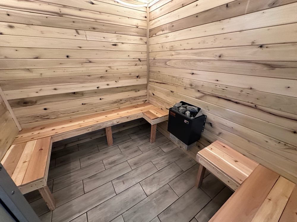 Social spots from Kentucky Gym