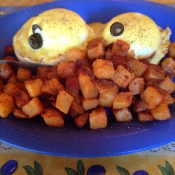 Over Easy Cafe - Traditional Benedict - Breakfast & Brunch Near Me - Sanibel, Florida Over Easy Cafe - Traditional Benedict - Breakfast & Brunch Near Me - Sanibel, Florida