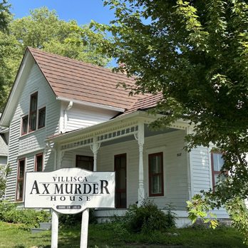Villisca Ax Murder House - Front of house - Haunted Houses Near Me - Villisca, Iowa Villisca Ax Murder House - Front of house - Haunted Houses Near Me - Villisca, Iowa