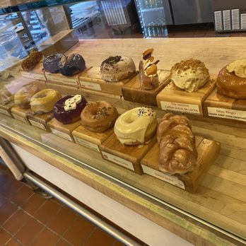 Fan-Fan Doughnuts - Donuts Near Me - Brooklyn, New York Fan-Fan Doughnuts - Donuts Near Me - Brooklyn, New York