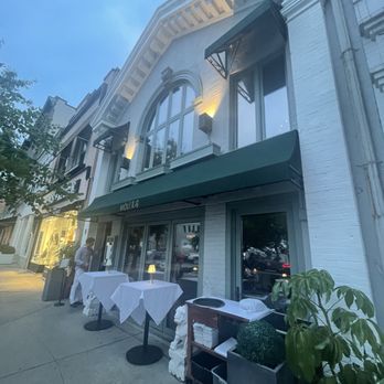 Moli Restaurant - Chinese Near Me - Greenwich, Connecticut