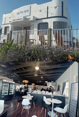 PIK-NIK Deli + Wine Bar by null