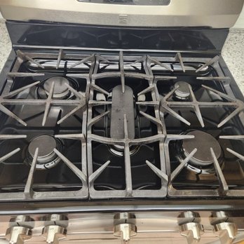 DD Cleaners - After stove top - Home Cleaning Near Me - Irvine, California