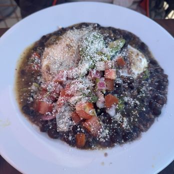 Hole in the Wall - Hueyos Rancheros - New American Near Me - Sebastopol, California