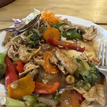 Taste of Thai - Mix veggies with chicken - Thai Near Me - Arlington, Texas Taste of Thai - Mix veggies with chicken - Thai Near Me - Arlington, Texas