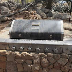 Splitrock Farm and Retreat - The Communal BBQ. Last cleaned in 2021