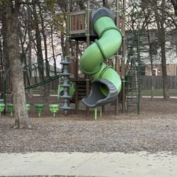 Twin Lakes Park - Play area