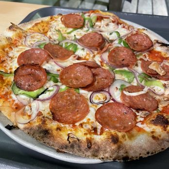 Pizzeria Bros - Pizza Near Me - Kirkland, Quebec Pizzeria Bros - Pizza Near Me - Kirkland, Quebec