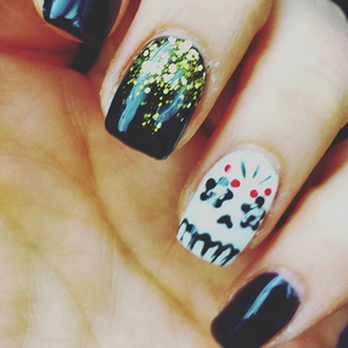 Gloss Nail Spa - Sugar Skull (by Dee Dee), Gloss Nail Salon - Nail Salons Near Me - Milwaukee, Wisconsin Gloss Nail Spa - Sugar Skull (by Dee Dee), Gloss Nail Salon - Nail Salons Near Me - Milwaukee, Wisconsin
