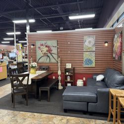 Turn Style Consignment - Home decor