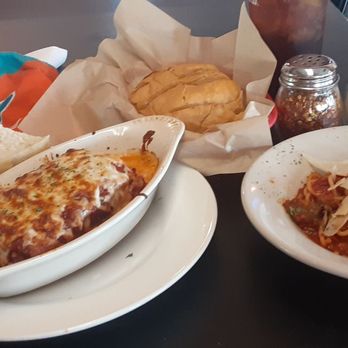 Leo’s Italian Grill - Big spread of a great meal. - Italian Near Me - Cedar Creek, Texas Leo’s Italian Grill - Big spread of a great meal. - Italian Near Me - Cedar Creek, Texas