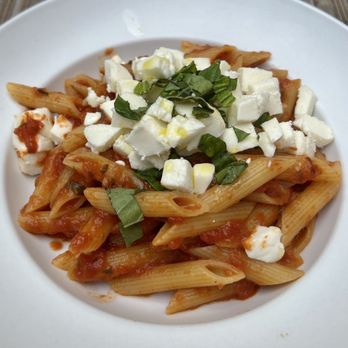 Spiga - penne with tomato and mozzarella sauce - Food Delivery Services Near Me - New York, New York