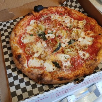 Fiorella - Brooklyn Bee Sting pizza (no pepperoni) - Pizza Near Me - Rochester, New York Fiorella - Brooklyn Bee Sting pizza (no pepperoni) - Pizza Near Me - Rochester, New York