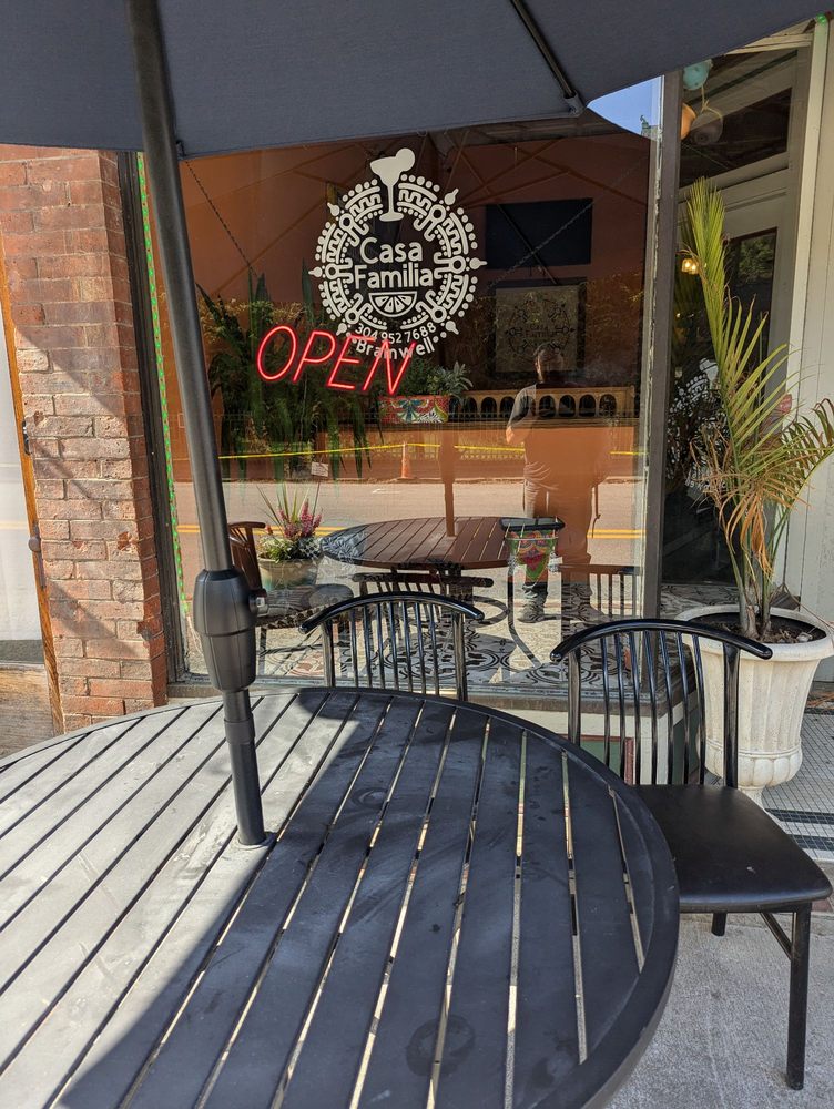 Food from Casa Familia