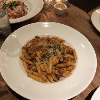 Catelli's - Michaels pasta - New American Near Me - Geyserville, California