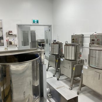 Hummingbird Chocolate Maker - the inside of a kitchen - Chocolatiers & Shops Near Me - Almonte, Ontario Hummingbird Chocolate Maker - the inside of a kitchen - Chocolatiers & Shops Near Me - Almonte, Ontario
